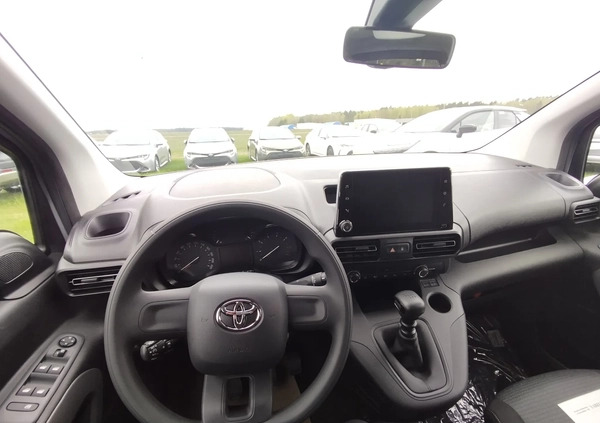 Toyota Proace City Verso cena 144900 przebieg: 3, rok produkcji 2024 z Wieliczka małe 46